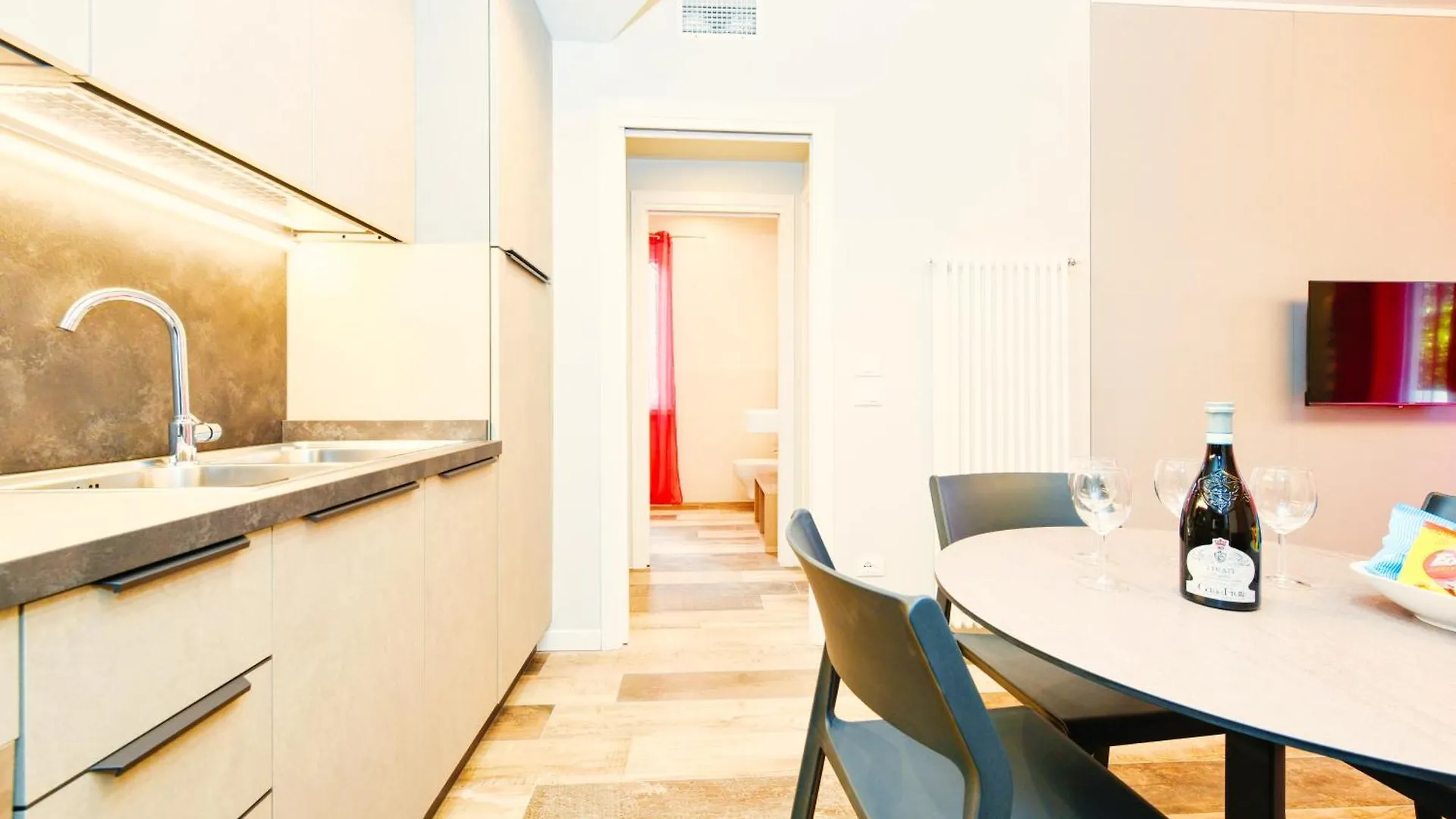 The Captain Apartment سيرمِيوني